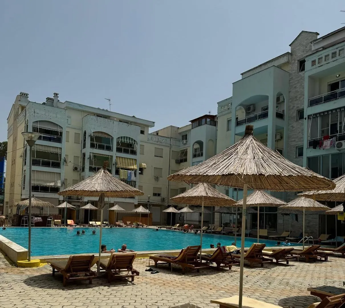 Klama Luxury Apartment Golem